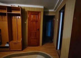 Сдам в аренду двухкомнатную квартиру, 60 м2, Дербент, проспект Агасиева, 14