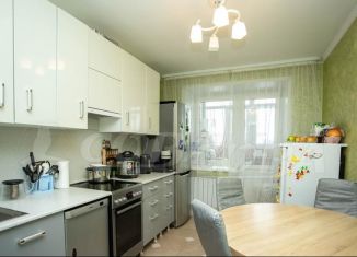 Продам 3-ком. квартиру, 74 м2, посёлок Московский, Лиственная улица, 21А