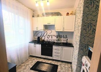 Продается 3-комнатная квартира, 58 м2, рабочий посёлок Выездное, улица Куликова, 32