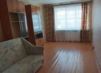 Продаю 2-комнатную квартиру, 47 м2, Александровск, улица Ленина, 37