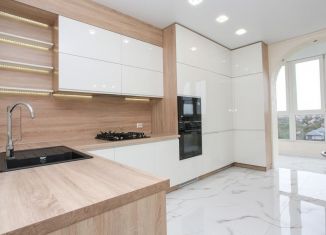 Продажа 3-комнатной квартиры, 83.6 м2, Калининград, улица Виктора Денисова, 26, ЖК Восток