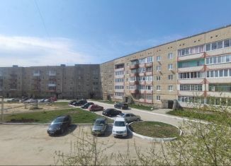 Четырехкомнатная квартира на продажу, 68.2 м2, Богданович, 1-й квартал, 21