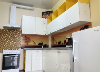 Сдается двухкомнатная квартира, 80 м2, Иркутск, улица Пискунова, 142/4, ЖК Шоколад