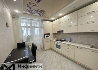 Продаю 3-комнатную квартиру, 80 м2, Ставрополь, улица Рогожникова, 17, ЖК Севастопольский