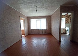 Продается 2-комнатная квартира, 45.3 м2, поселок городского типа Верх-Нейвинский, улица Ленина, 18