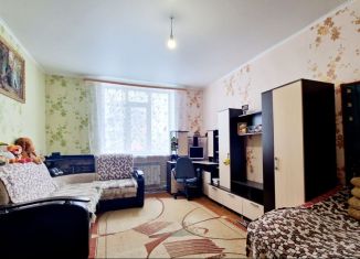 Продаю однокомнатную квартиру, 36.4 м2, Азнакаево, улица Ленина, 8