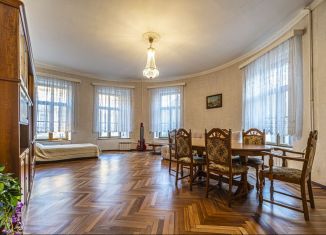 Трехкомнатная квартира в аренду, 125 м2, Санкт-Петербург, Большая Морская улица, 11, метро Невский проспект