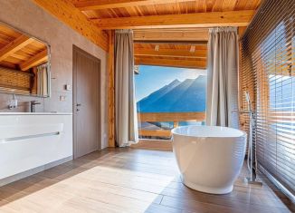 Продается дом, 300 м2, посёлок городского типа Красная Поляна