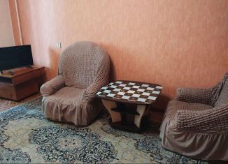 Сдается в аренду 2-комнатная квартира, 47 м2, Биробиджан, улица Ленина, 42