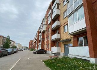 Продажа 4-комнатной квартиры, 73.6 м2, Соликамск, Юбилейный проспект, 57А