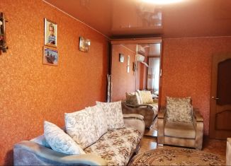 Продается двухкомнатная квартира, 45 м2, Новомичуринск, улица Волкова, 11