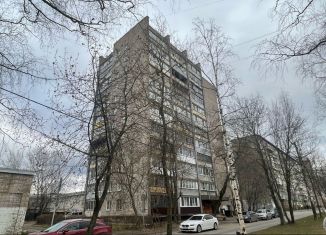 Продаю четырехкомнатную квартиру, 71.7 м2, Вологодская область, проспект Луначарского, 24