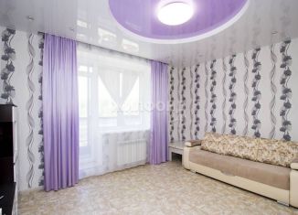 Продаю двухкомнатную квартиру, 60 м2, Новосибирская область, 7-й микрорайон, 10