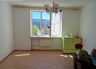 Продам 2-ком. квартиру, 55 м2, Бахчисарай, улица Мира, 20