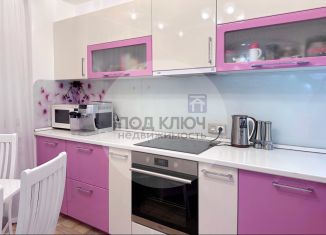 Продается двухкомнатная квартира, 74 м2, Кемеровская область, проспект Шахтёров, 74Б