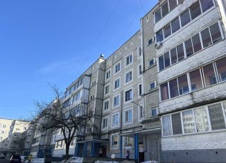 Продаю трехкомнатную квартиру, 65 м2, Обнинск, улица Гагарина, 39