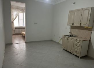 Сдаю в аренду 1-комнатную квартиру, 37 м2, Дагестан, Народная улица, 84