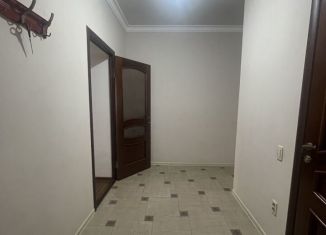 Сдаю 1-комнатную квартиру, 45 м2, Дагестан, Юго-Восточная улица, 5