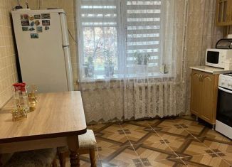 Аренда однокомнатной квартиры, 45 м2, Северная Осетия, Владикавказская улица, 69к1