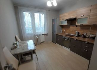 Сдается 2-комнатная квартира, 70 м2, Нижегородская область, улица Академика Сахарова, 99к1