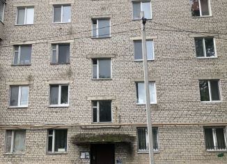 Продам двухкомнатную квартиру, 39.8 м2, Рославль, Товарная улица, 12А