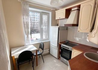 Сдается трехкомнатная квартира, 65 м2, Москва, улица Пестеля, 8Б, метро Бибирево