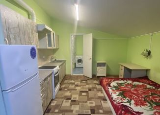 Сдаю в аренду комнату, 30 м2, Тверь, улица Софьи Перовской, 17