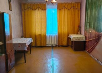 Продается 2-комнатная квартира, 50.5 м2, Нижнекамск, проспект Химиков, 94