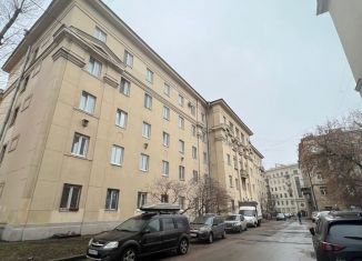 Продам комнату, 14 м2, Санкт-Петербург, Малоохтинский проспект, 90