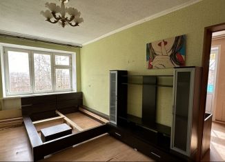 Продается трехкомнатная квартира, 52 м2, деревня Новощапово, Центральная улица, 14