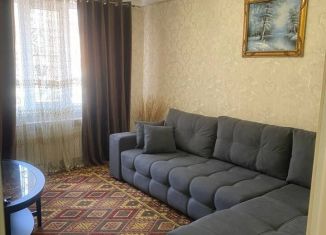 Сдам в аренду двухкомнатную квартиру, 62 м2, Каспийск, проспект Акулиничева, 15А