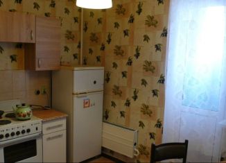 3-комнатная квартира в аренду, 78 м2, Москва, Скобелевская улица, 12, метро Улица Горчакова