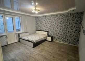 Продается 1-комнатная квартира, 36 м2, Челябинская область, улица Чайковского, 24