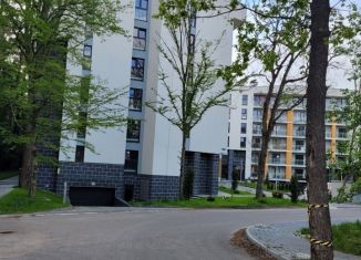 Сдача в аренду двухкомнатной квартиры, 65 м2, Калининградская область, Кленовая улица, 2
