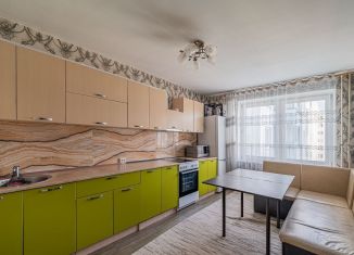 Продаю 3-комнатную квартиру, 86 м2, Свердловская область, улица Вильгельма де Геннина, 45