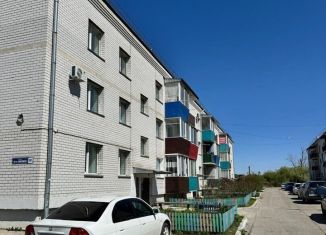 Двухкомнатная квартира на продажу, 42.1 м2, Белогорск, улица 50 лет Комсомола, 98Г