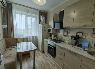 Продам трехкомнатную квартиру, 65 м2, Ростовская область, проспект Королёва, 18
