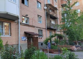 Продаю двухкомнатную квартиру, 72 м2, Владикавказ, Владикавказская улица, 71, 19-й микрорайон