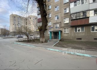 Продается 1-комнатная квартира, 32.7 м2, Челябинск, улица Дзержинского, 83, Ленинский район