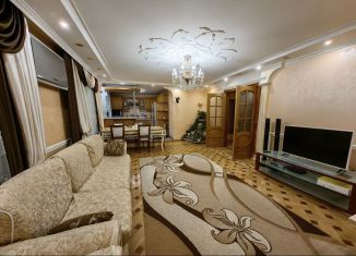 Продается 3-комнатная квартира, 100 м2, Татарстан, 2-я Азинская улица, 3Б