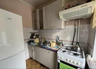 Продам четырехкомнатную квартиру, 62.1 м2, Барнаул, Деповская улица, 13, Железнодорожный район