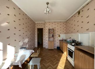 Продаю однокомнатную квартиру, 44 м2, Калининградская область, улица Александра Суворова, 40