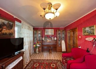 Продажа 4-комнатной квартиры, 72.1 м2, Оренбургская область, улица Чкалова, 52