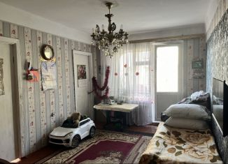 Четырехкомнатная квартира на продажу, 58 м2, Каспийск, улица Амет-хан Султана, 2Б