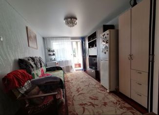 2-комнатная квартира на продажу, 43.4 м2, поселок городского типа Бачатский, улица 50 лет Октября, 25
