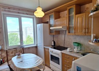 Продам 3-комнатную квартиру, 64 м2, Челябинская область, Комсомольский проспект, 109