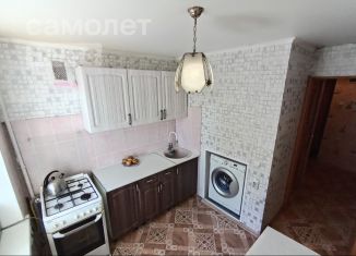 Продается 2-комнатная квартира, 43 м2, Оренбургская область, Пролетарская улица, 271