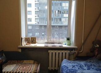 Продается однокомнатная квартира, 13.4 м2, Калужская область, улица Курчатова, 35