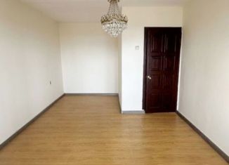 Продается 2-ком. квартира, 41.6 м2, Нальчик, проспект Шогенцукова, 37, район Центр
