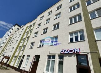 Продам трехкомнатную квартиру, 81 м2, Республика Башкортостан, улица Рахимьяна Насырова, 1